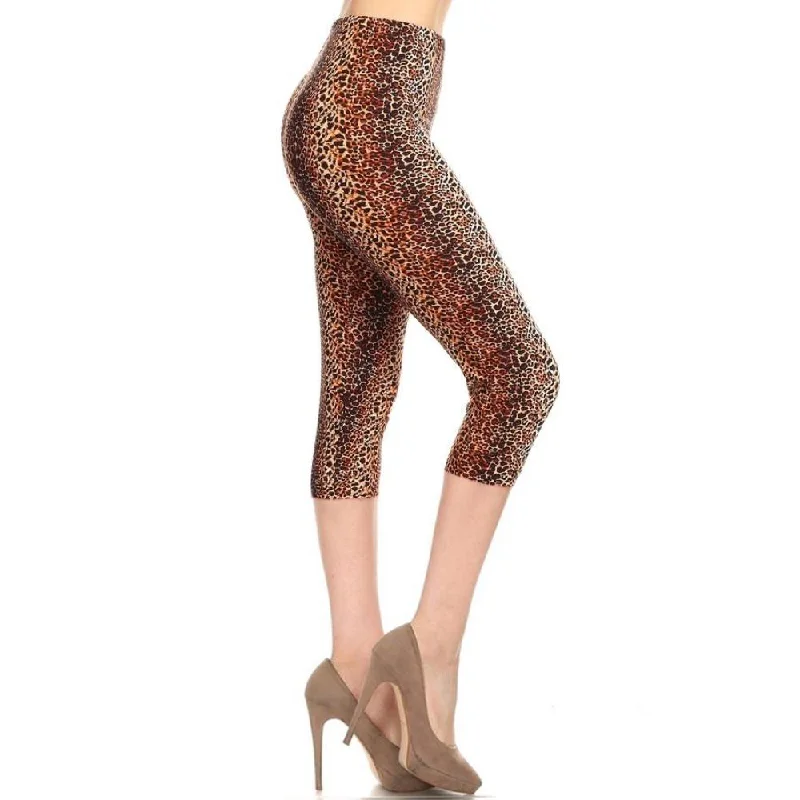 Fashion Essentials Multi-color Print, Cropped Capri Leggings In A Fitted Style With A Banded High Waist.