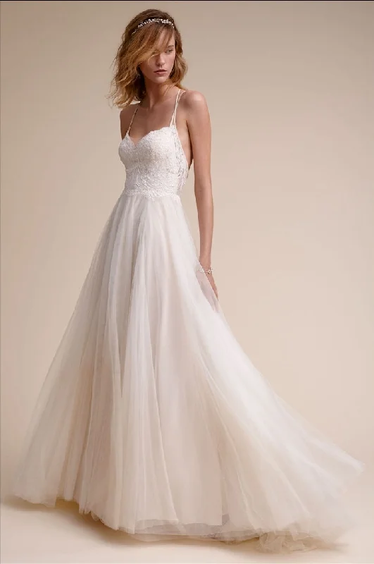 Timeless Elegant Lace Tulle Long Backless A Line Beach Wedding Dress Y0109