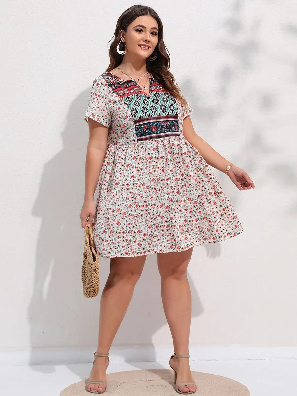 Bold Patterns BerriesJam - Short Sleeve V-Neck Hight Waist Plus Size Midi Dress