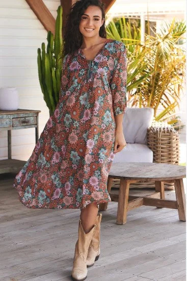 Effortless Comfort Garden of dreams Penny Midi dress