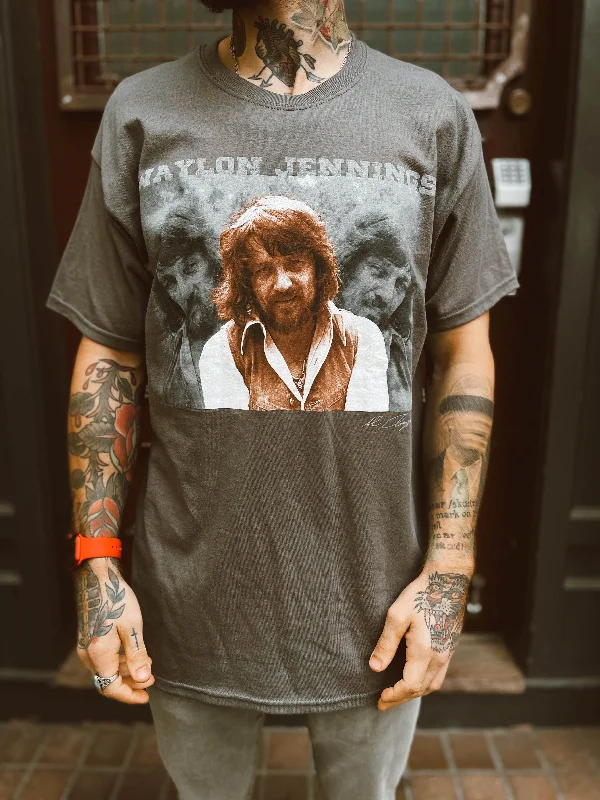 Fashionista Favorites Waylon Jennings Portrait T-Shirt