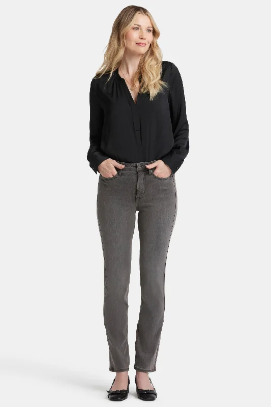 Hot Sale Sheri Slim Jeans - Highlands