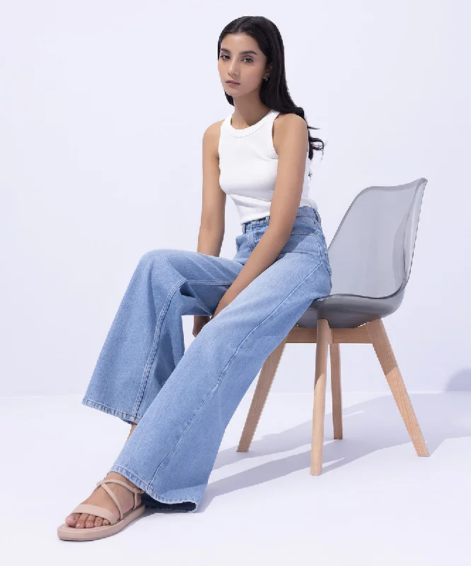 Y2K Nostalgic Fashion Look Wide Leg Jeans